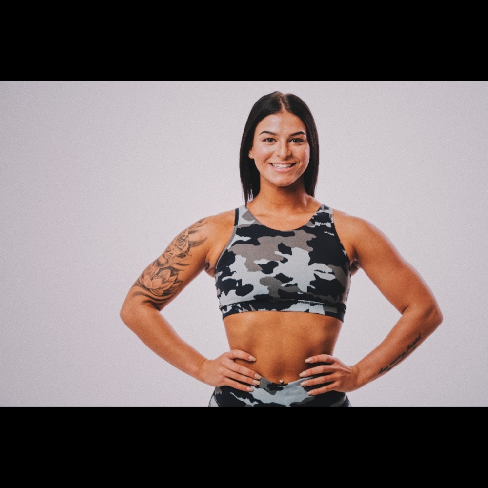 Meet your Posher, Monique